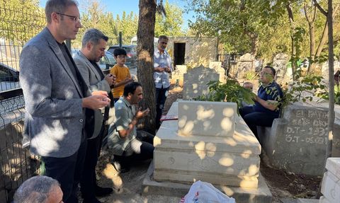 Yasin Dikme Anısına Mezarı Başında Tören Düzenlendi