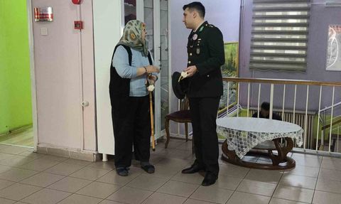 55. Mekanize Piyade Tugay Komutanlığı’nden Kırklareli Huzurevi’ne anlamlı ziyaret