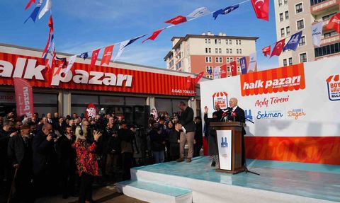 Abdurrahman Gazi TOKİ’de Erzurum Büyükşehir’in dokuzuncu Halk Pazarı açıldı