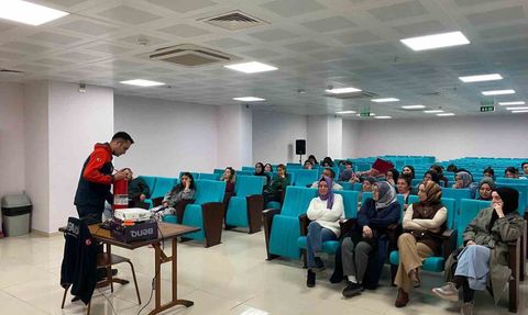 Afyonkarahisar'da Kız Öğrenci Yurduna Afet Tatbikatı