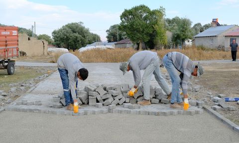 Ağrı'da Köy Yolları Modernleşiyor