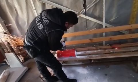 Ağrı'da Uyuşturucu Ele Geçirildi: 8 Kilogram Skunk