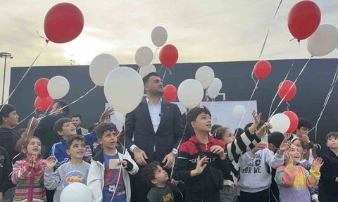 AK Parti Gençlik Kolları '81 Hayal Bir Türkiye' Başakşehir'de çocuklarla buluştu