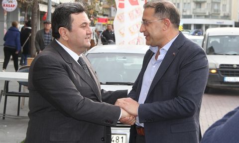 AK Partili İlçe Başkanları Kula'da Toplandı