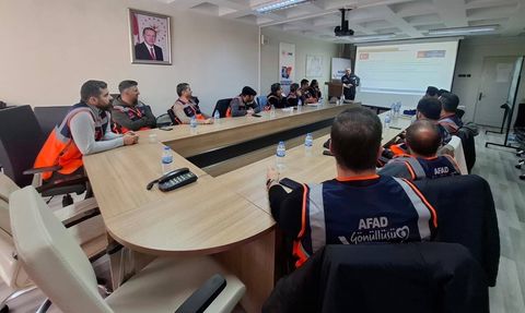 AKUB personeline verilen destek AFAD gönüllüsü eğitimi tamamlandı