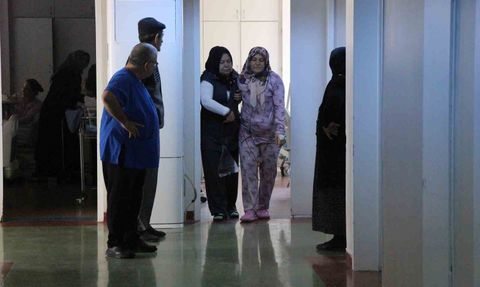 Amasya'da 2 ayda karnı 9 aylık hamile gibi büyüyen kadından 8,5 kg'lık kitle çıkarıldı