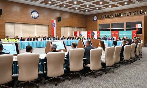 Antalya'da 2025-2026 Kış Mevsimi Trafik Tedbirleri Toplantısı