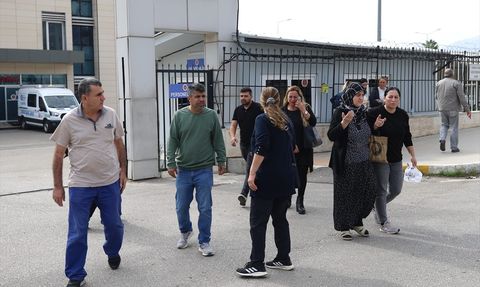 Antalya'da Bıçaklı Saldırı: Bir Kişi Hayatını Kaybetti