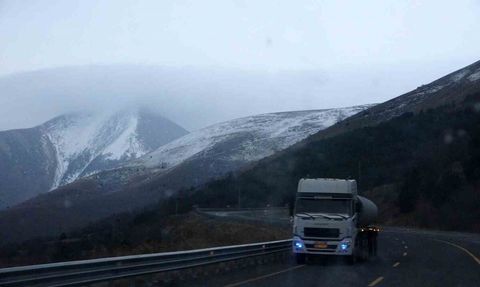 Ardahan'ın yüksek kesimleri kara teslim oldu