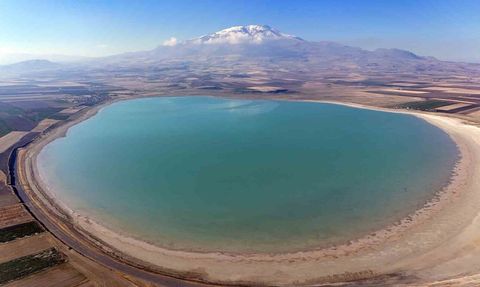 Arin Gölü Alan Kaybıyla Kuş Cenneti Olma Özelliğini Yitiriyor