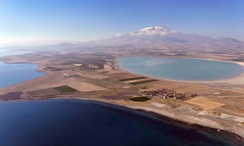 Arin Gölü, Van Gölü ve Süphan Dağı Adilcevaz’da Aynı Kadrajda