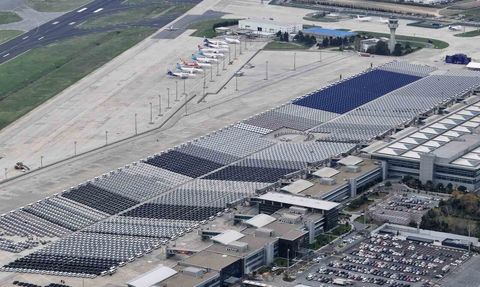 Atatürk Havalimanı'nda 9 bin 200 yeni araç teslimata hazır