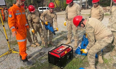 Aydın'da 105 jandarma personele AFAD destekli afet eğitimi