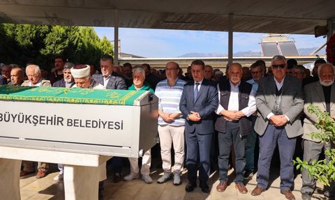 Aydın'da Eski Başkan Salih Vural Son Yolculuğuna Uğurlandı