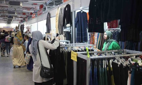 Aydın'da Giyim Festivali: Tesettürde Yoğun Talep