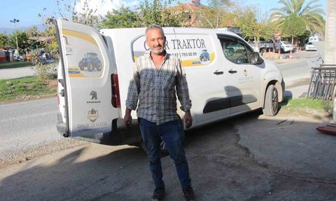 Aydınlı ustadan seyyar traktör servisi: Tarlada kesintiye izin yok