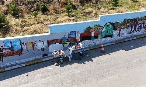 Babadağ'ın Duvarları Doğa Resimleriyle Canlanıyor