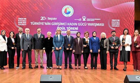 Bakan Göktaş: Girişimci kadınlara e-ticaret eğitimleri ülke geneline yayılacak