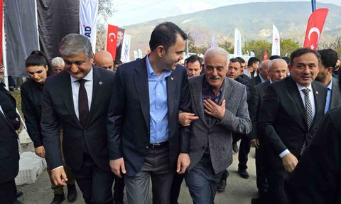 Bakan Kurum: Cumhurbaşkanı liderliğinde eşi görülmemiş imar ve afet çalışmaları