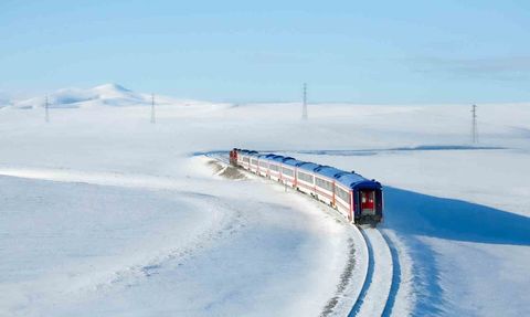 Bakan Uraloğlu: Karla mücadelede 18 bin 407 personel ve 14 bin 263 araç görevde