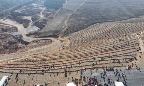 Başkan Altay, 'Geleceğe Nefes, Konya’ya Hayat' programında öğrencilerle 15 bin fidan dikti