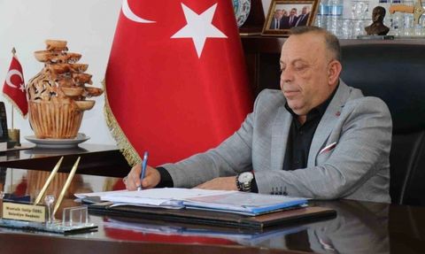 Başkan Özel'den 24 Kasım Öğretmenler Günü mesajı