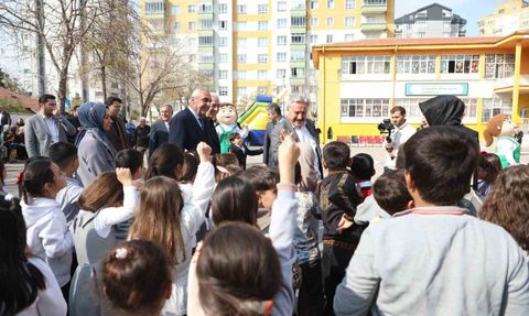 Başkan Palancıoğlu Esentepe Mumcular İlkokulu Öğrencileriyle Buluştu