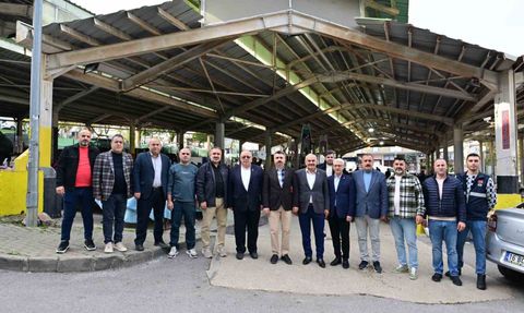 Başkan Yılmaz Zümrütevler Kapalı Pazarında Esnafla Buluştu