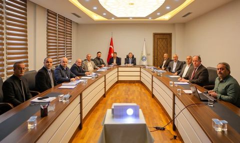 Bayburt’ta 2026 Bütçe Görüşmeleri: Vali Mustafa Eldivan Mecliste