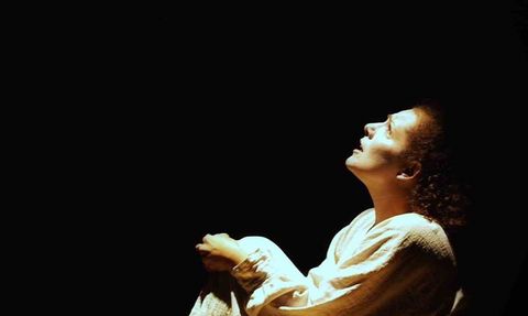 Beşiktaş’te "Ten Rengi" oyunu sahnelendi