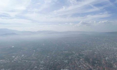 Bolu'da Yoğun Sis Kent Merkezini Kapladı