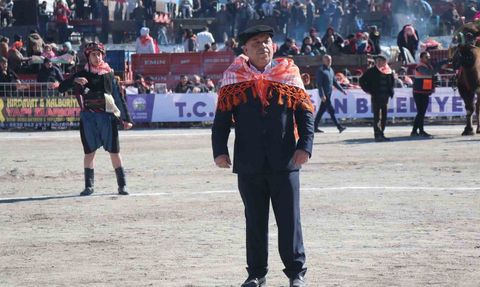 Bozdoğan’da Geleneksel Deve Güreşleri Bu Sezon Ramazan Nedeniyle Düzenlenmeyecek