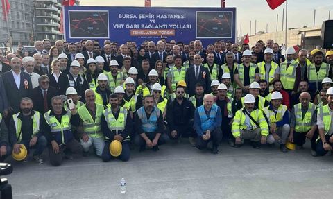 Bursa Şehir Hastanesi ile YHT Garı bağlantı yollarının temeli atıldı