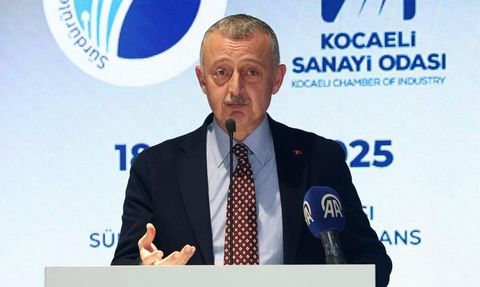 Büyükakın: 'Kocaelispor için ayda 1000 dolar verecek 1000 firma yok mu?'