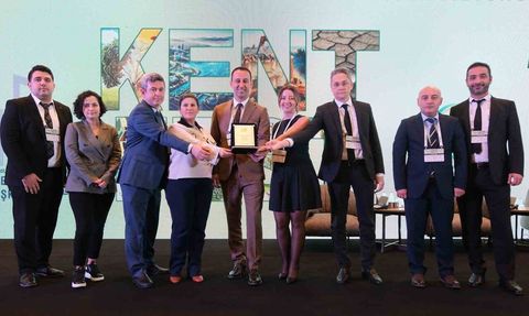 Büyükçekmece Belediyesi 'En İyi Akıllı Şehir Yönetişimi' Ödülünü Kazandı