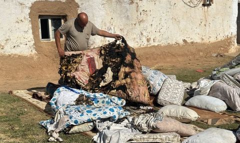 Ceylanpınar’da kendi kendine yanan ev için yüzlerce kişi seferber oldu