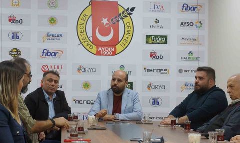 CHP'li 10 ilçe belediyesinin basın sorumluları AGC'yi ziyaret etti