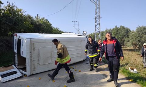 Defne'de Trafik Kazası: 2 Kişi Yaralandı