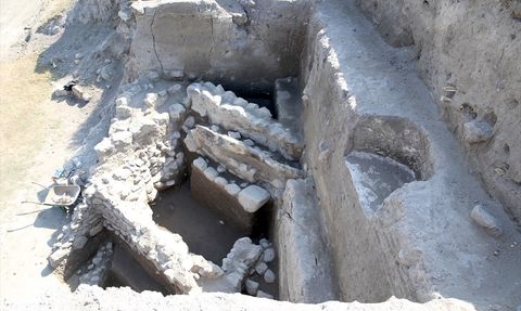 Değirmenler Höyük: Karaz Kültürü Öncesi Mimari Bulgular