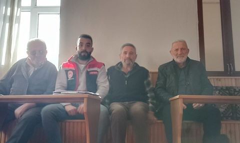 Demirözü'nde Buzağı Kayıplarının Önlenmesi Eğitimi Verildi