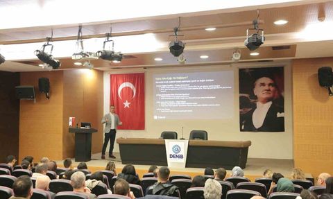 Denizli'de 'Yapay Zeka ve Pazarlamadaki Dönüşüm' eğitimi düzenlendi