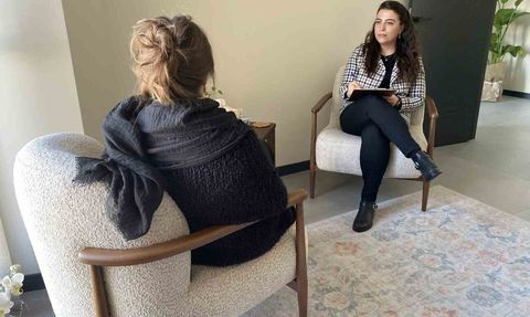 Dijital Çağda Sessiz Ayrılık ve Ghosting: Psikolog Nazlı Ağın Değerlendiriyor