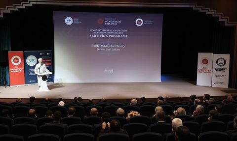 Din Görevlileri Mesleki Eğitim Semineri II Sertifika Töreni