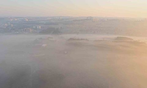 Diyarbakır’da tarihi mekanlar sisle kaplandı