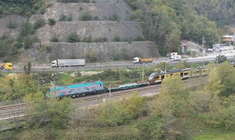 Dördüncü Milli Banliyö Tren Seti Gaziantep'e Teslim Edildi
