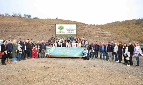 Düzce'de Öğretmenler Hatıra Ormanı için Bin Fidan Dikimi