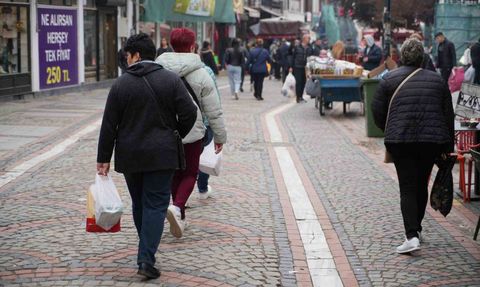 Edirne'de turist hareketliliği esnafın yüzünü güldürdü