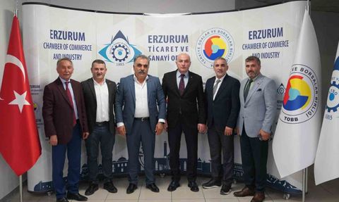 Ege Bölgesi Dernekler Birliği Federasyonu ETSO Başkanı Saim Özakalın’ı ziyaret etti