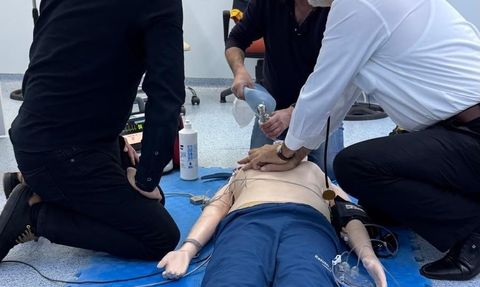 Elazığ'da Erişkinlerde İleri Yaşam Desteği (İLYAD) eğitimi gerçekleştirildi