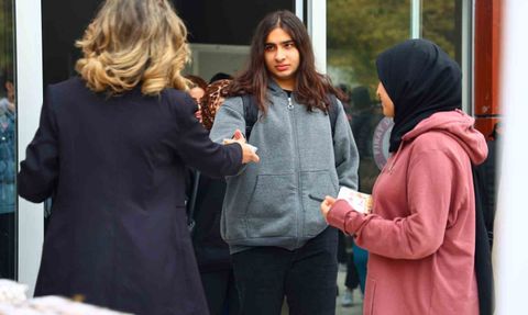 Elazığ'da Öğrencilere Yöresel İkram